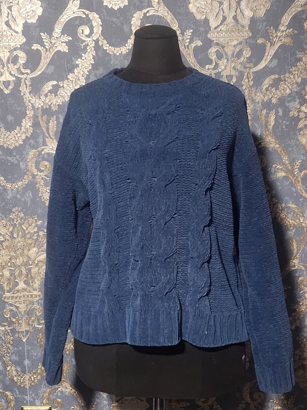 American Eagle Outfitters Navy Cable-Knit Crewneck Sweater
